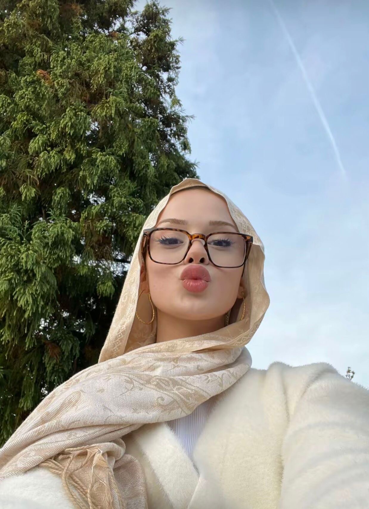 Akçamescit Zevkli Partner Escort Amina